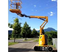 12 Articulated Boom Lift